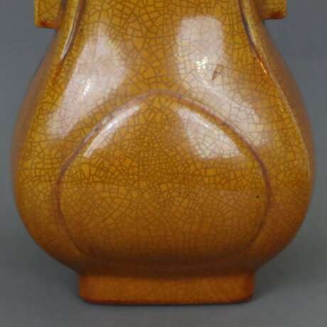 Vase vom Typ „Hu“- China, bräunliche Glasur in unterschiedlichen Schattierungen, allseits mit Krakelee, H.ca.26 cm - photo 4