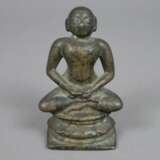 Erleuchteter asketischer Mönch/ Buddha in Meditation - photo 1