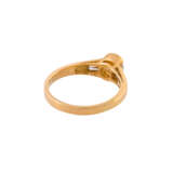 Ring mit Brillant ca. 0,5 ct flankiert von 4 Diamanttrapezen, - фото 3