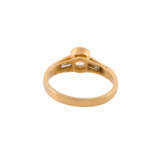 Ring mit Brillant ca. 0,5 ct flankiert von 4 Diamanttrapezen, - Foto 4