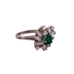 Klassischer Ring mit Smaragd ca. 0,67ct,
