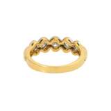 Ring mit 5 Brillanten zus. ca. 0,5 ct, - photo 4