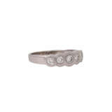 Ring mit 5 Brillanten zus. ca. 0,50 ct, - photo 1