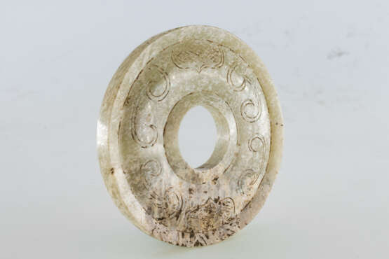 A CLOUD PATTERN JADE DISC BI OF WARRING STATES PERIOD (476-221BC) - photo 1