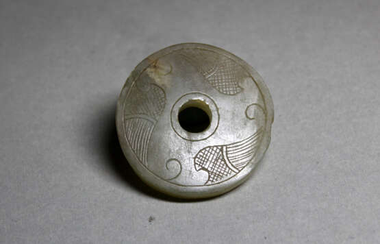 A BIRD PATTERN JADE DISC BI OF WARRING STATES PERIOD (476-221BC) - photo 1