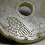 A BIRD PATTERN JADE DISC BI OF WARRING STATES PERIOD (476-221BC) - photo 3