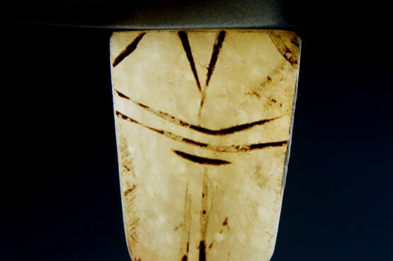 A JADE CICADA OF HAN DYNASTY (206BC-220AD) - photo 6