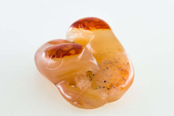 AN AGATE DOUBLE BADGERS FIGURE OF SONG DYNASTY (960-1279) - photo 6