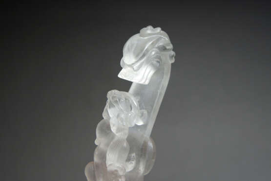 A CRYSTAL JADE DRAGON BELT HOOK OF QING DYNASTY (1644-1912) - photo 4