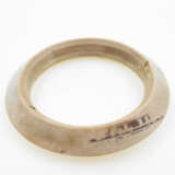 AN AGATE RING OF WARRING STATES PERIOD (476-221BC) - Foto 1