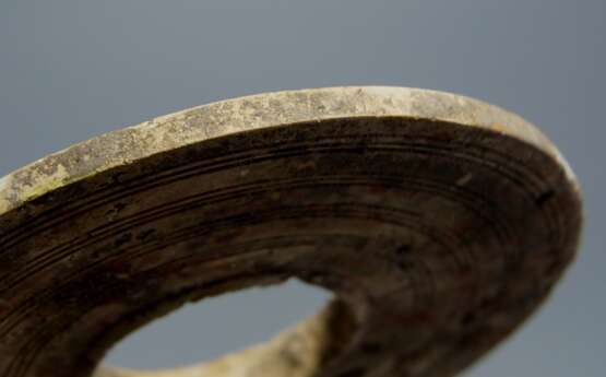 A JADE DISC BI OF CULTURE PERIOD - photo 3