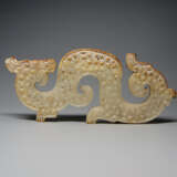 A HETIAN WHITE JADE DRAGON OF WARRING STATES PERIOD (476-221BC) - Foto 4