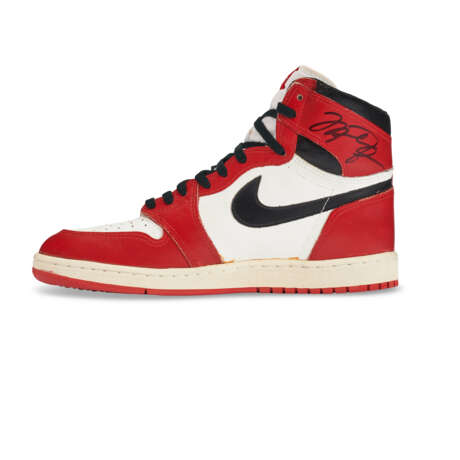 MICHAEL JORDAN DUAL SIGNED ORIGINAL 1985 AIR JORDAN 1 ‘CHICAGO’ SNEAKERS - Foto 6