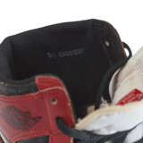 MICHAEL JORDAN DUAL SIGNED ORIGINAL 1985 AIR JORDAN 1 ‘CHICAGO’ SNEAKERS - Foto 11
