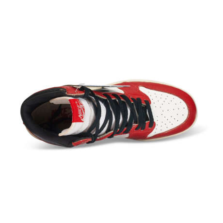 MICHAEL JORDAN DUAL SIGNED ORIGINAL 1985 AIR JORDAN 1 ‘CHICAGO’ SNEAKERS - Foto 14