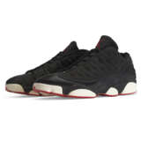 MICHAEL JORDAN GAME-WORN & DUAL SIGNED PLAYER EXCLUSIVE AIR JORDAN LOW XIII SNEAKERS - фото 1