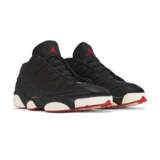 MICHAEL JORDAN GAME-WORN & DUAL SIGNED PLAYER EXCLUSIVE AIR JORDAN LOW XIII SNEAKERS - фото 5