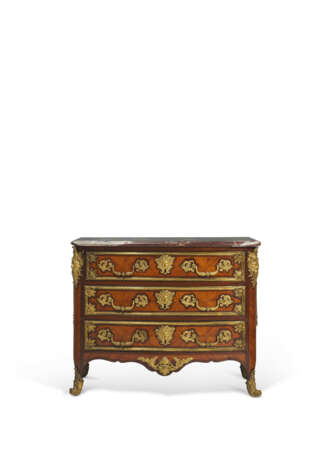 COMMODE D`&#201;POQUE R&#201;GENCE - photo 1