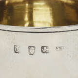 PAIRE DE TIMBALES CURONS EN ARGENT ET VERMEIL - photo 3