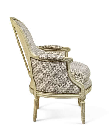 BERGERE EN CABRIOLET D`EPOQUE LOUIS XVI - фото 3