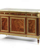 COMMODE DE LA FIN DE L'EPOQUE LOUIS XVI