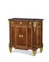 MEUBLE D'ENTRE-DEUX D'ÉPOQUE LOUIS XVI