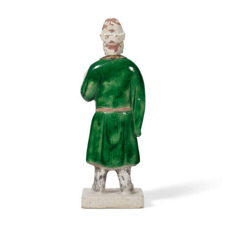 A GROUP OF SEVEN GREEN AND AMBER GLAZED POTTERY FIGURES - photo 11
