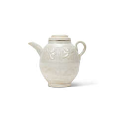 A SMALL QINGBAI GLAZED EWER AND COVER