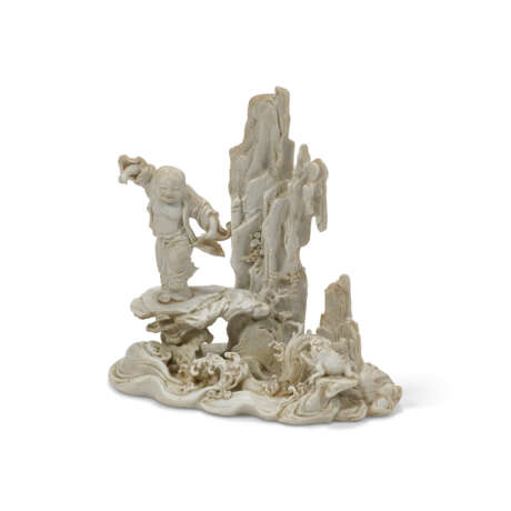 A SOFT-PASTE PORCELAIN ‘LIU HAI AND TOAD’ GROUP - photo 2