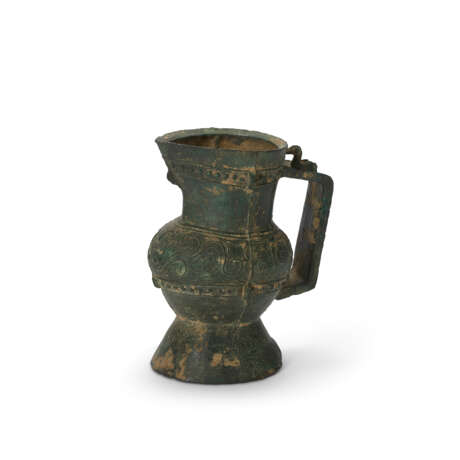 A BRONZE EWER - фото 1