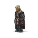 A SHIWAN STANDING FIGURE OF A SAGE - Foto 2