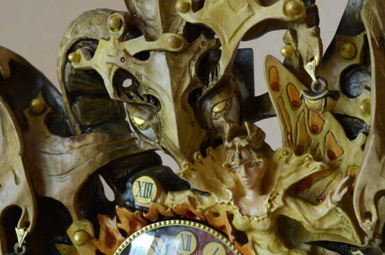 часы «Потерянное время.», Тонированный кедр, художественная резьба по дереву, Реализм 20-го века, Фэнтези, Новосибирск, 2022 г. - фото 3