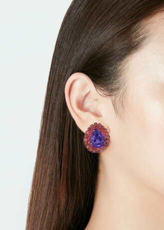 NO RESERVE | TIFFANY & CO., PALOMA PICASSO AMETHYST AND PINK TOURMALINE EARRINGS - фото 2