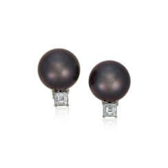 NO RESERVE | CARTIER BLACK CULTURED PEARL AND DIAMOND EARRINGS
