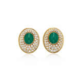 NO RESERVE | HAMMERMAN BROTHERS CHRYSOPRASE AND DIAMOND EARRINGS - фото 1