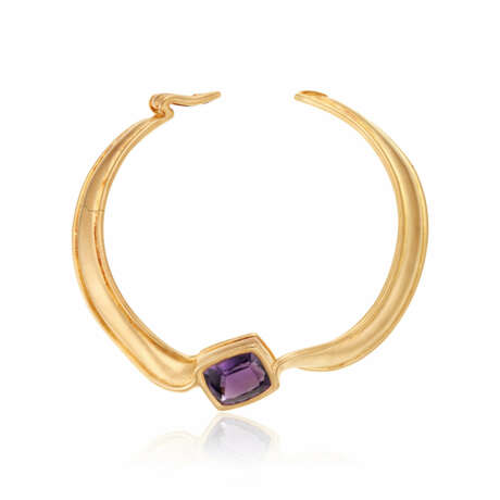 TIFFANY & CO. AMETHYST AND GOLD CHOKER NECKLACE - photo 3
