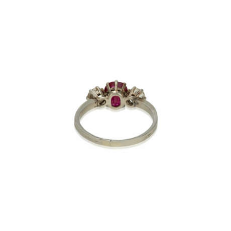 NO RESERVE | RUBY AND DIAMOND RING - Foto 5