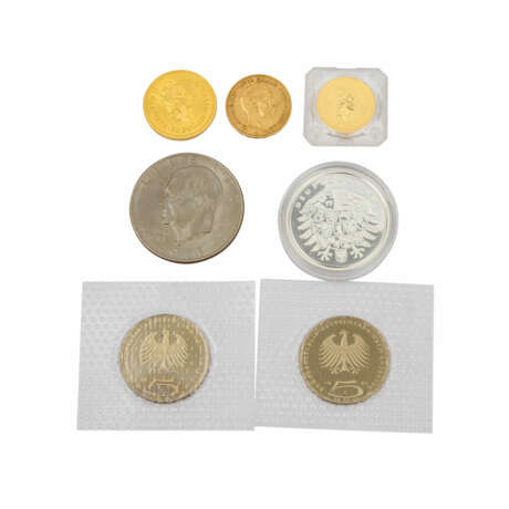Kleines Konvolut Münzen und Medaillen, mit GOLD und SILBER – - photo 1