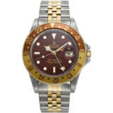 ROLEX, REF. 16753 GMT MASTER, “ROOTBEER”, AN ATTRACTIVE 18K YELLOW GOLD AND STEEL DUAL TIME WRISTWATCH WITH DATE - фото 1