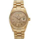 ROLEX, REF. 1803, DAY DATE, AN 18K PINK GOLD BRACELET WRISTWATCH WITH DAY AND DATE - Foto 1