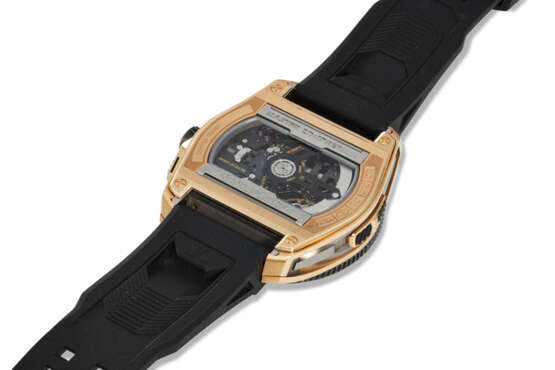 JAEGER-LECOULTRE, MASTER COMPRESSOR EXTREME LAB 2, AN 18K ROSE GOLD DUAL TIME CHRONOGRAPH WRISTWATCH WITH 24 HOUR INDICATOR, DATE, AND JUMP HOUR CHRONOGRAPH DISPLAY, CREATED IN A LIMITED SERIES OF 200 - фото 3