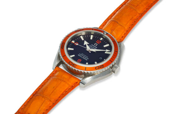 OMEGA, SEAMASTER PLANET OCEAN, A STEEL WRISTWATCH WITH DATE - фото 2