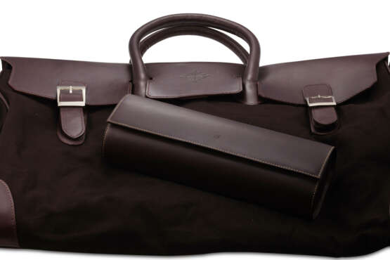 PATEK PHILIPPE, A LEATHER GARMENT BAG AND LEATHER TRAVEL CASE - photo 2