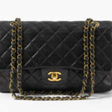 Chanel, Tasche "Timeless" - фото 1