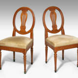 Ein Paar Stühle - фото 1