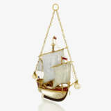 Historischer Anhänger Segelboot verziert mit Naturperlen, Bergkristall und Emaille - England, um 1850 - фото 2