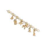 9 CARAT GOLD CHARM BRACELET - фото 4