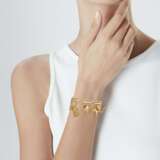 9 CARAT GOLD CHARM BRACELET - Foto 5