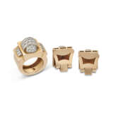 VAN CLEEF & ARPELS DIAMOND RING; WITH DIAMOND EARRINGS - фото 5