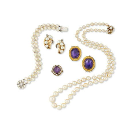 GROUP OF CULTURED PEARL, AMETHYST AND DIAMOND JEWELLERY - Foto 19